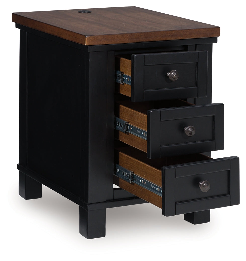 Wildenauer Chairside End Table - Tampa Furniture Outlet
