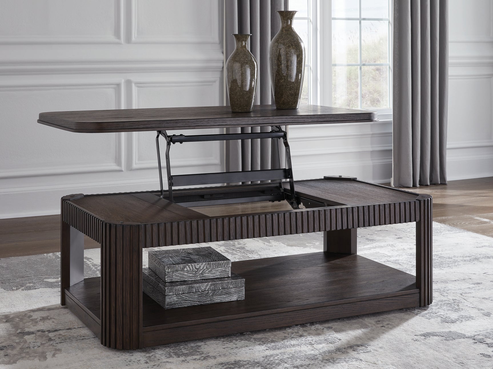 Carlibrie Lift-Top Coffee Table - Tampa Furniture Outlet