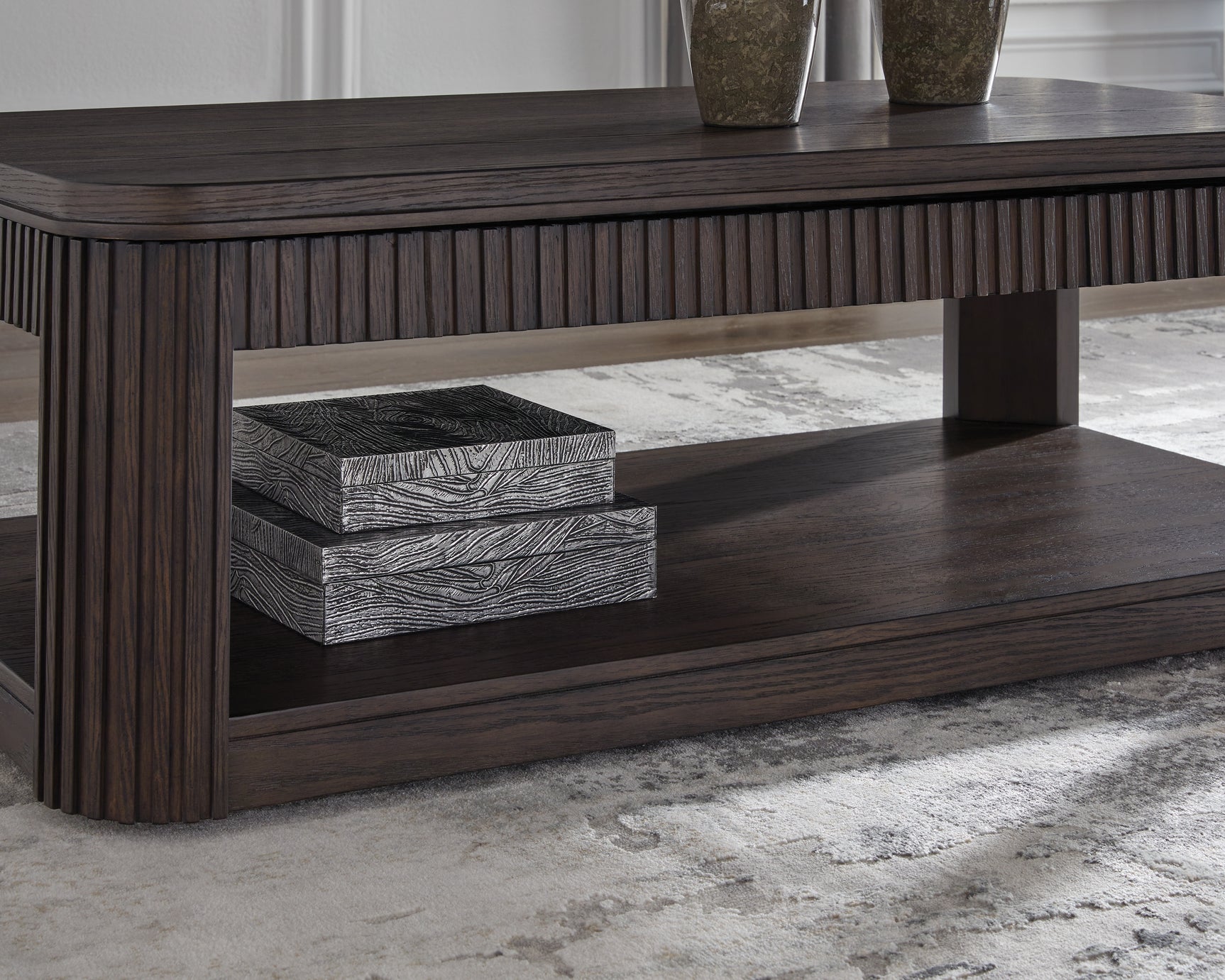 Carlibrie Lift-Top Coffee Table - Tampa Furniture Outlet