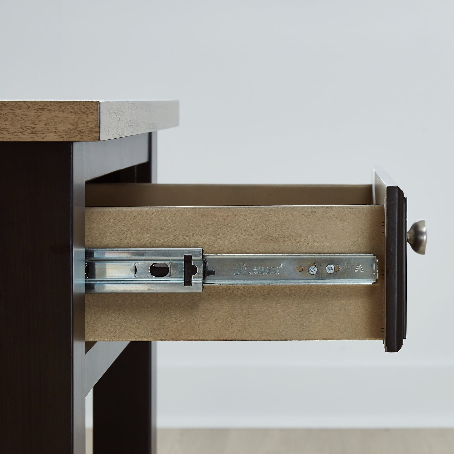 Drazmine End Table - Tampa Furniture Outlet