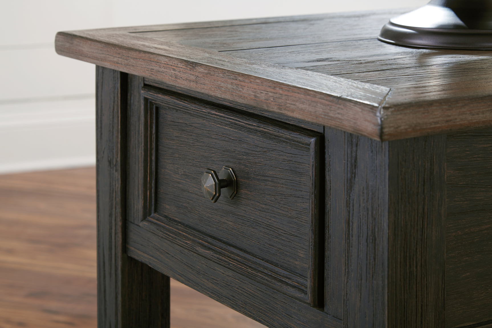 Tyler Creek End Table - Tampa Furniture Outlet