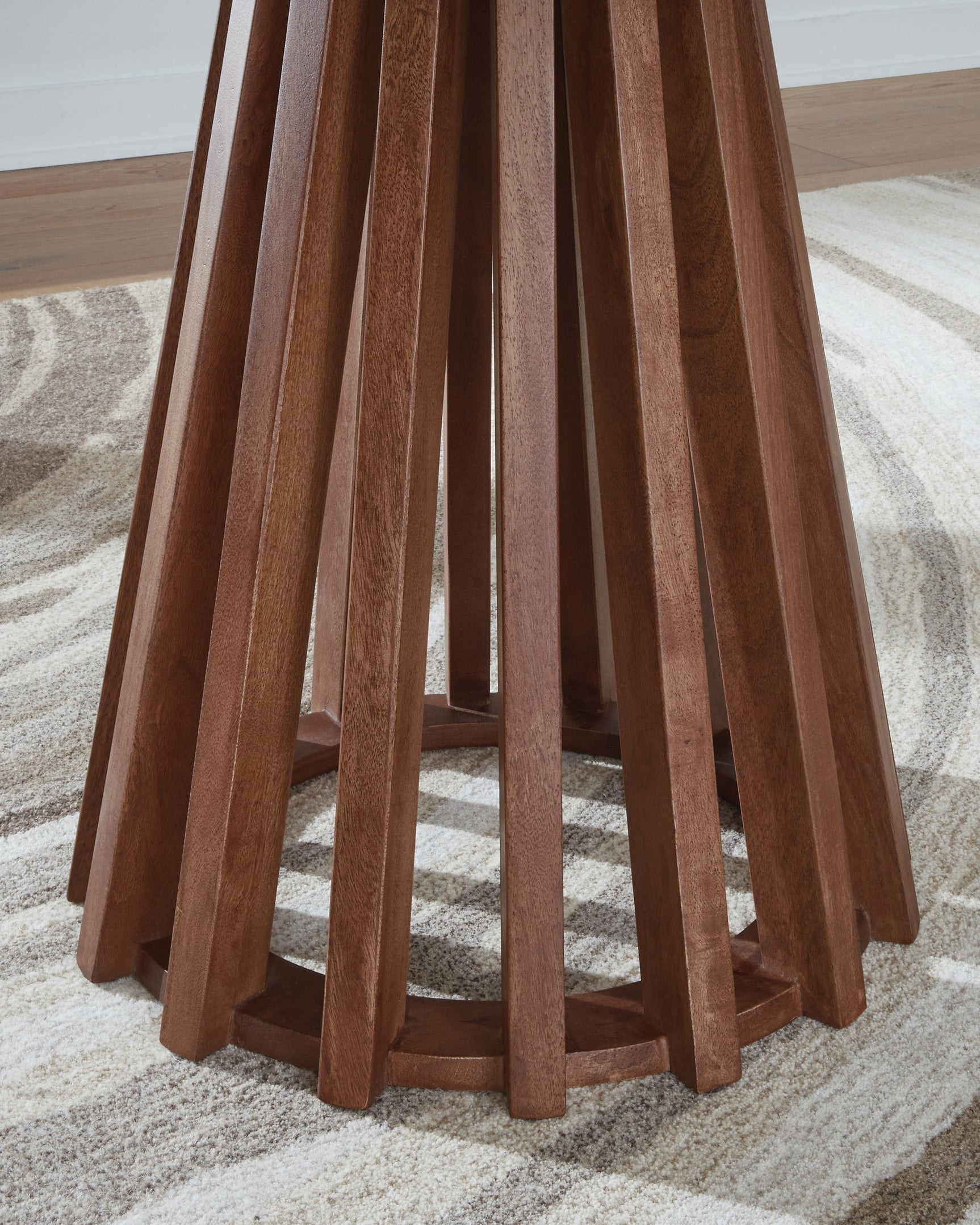 Kallari End Table - Tampa Furniture Outlet