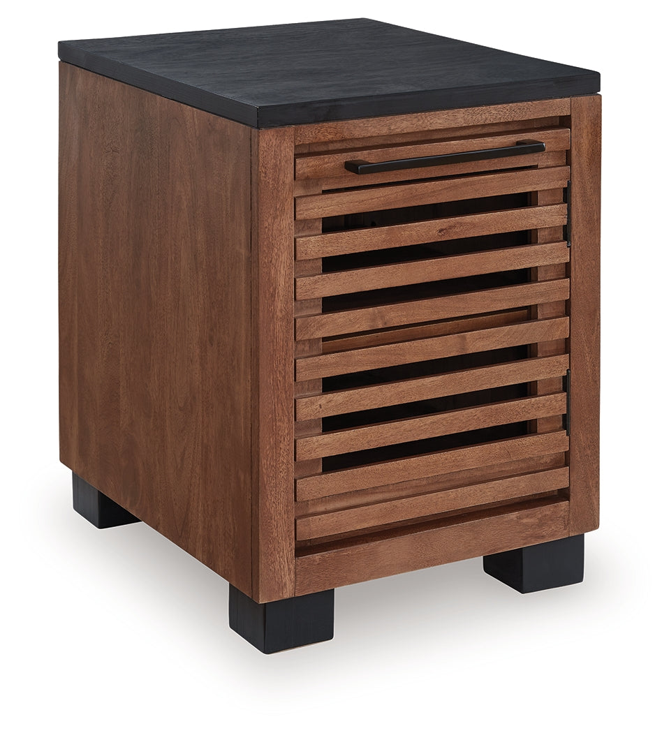 Kallari Chairside End Table - Tampa Furniture Outlet