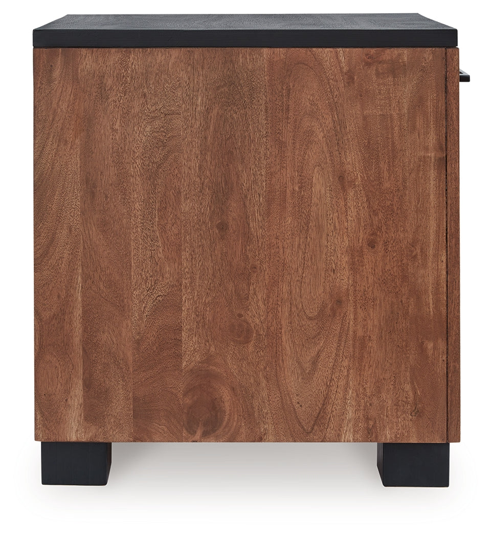 Kallari Chairside End Table - Tampa Furniture Outlet