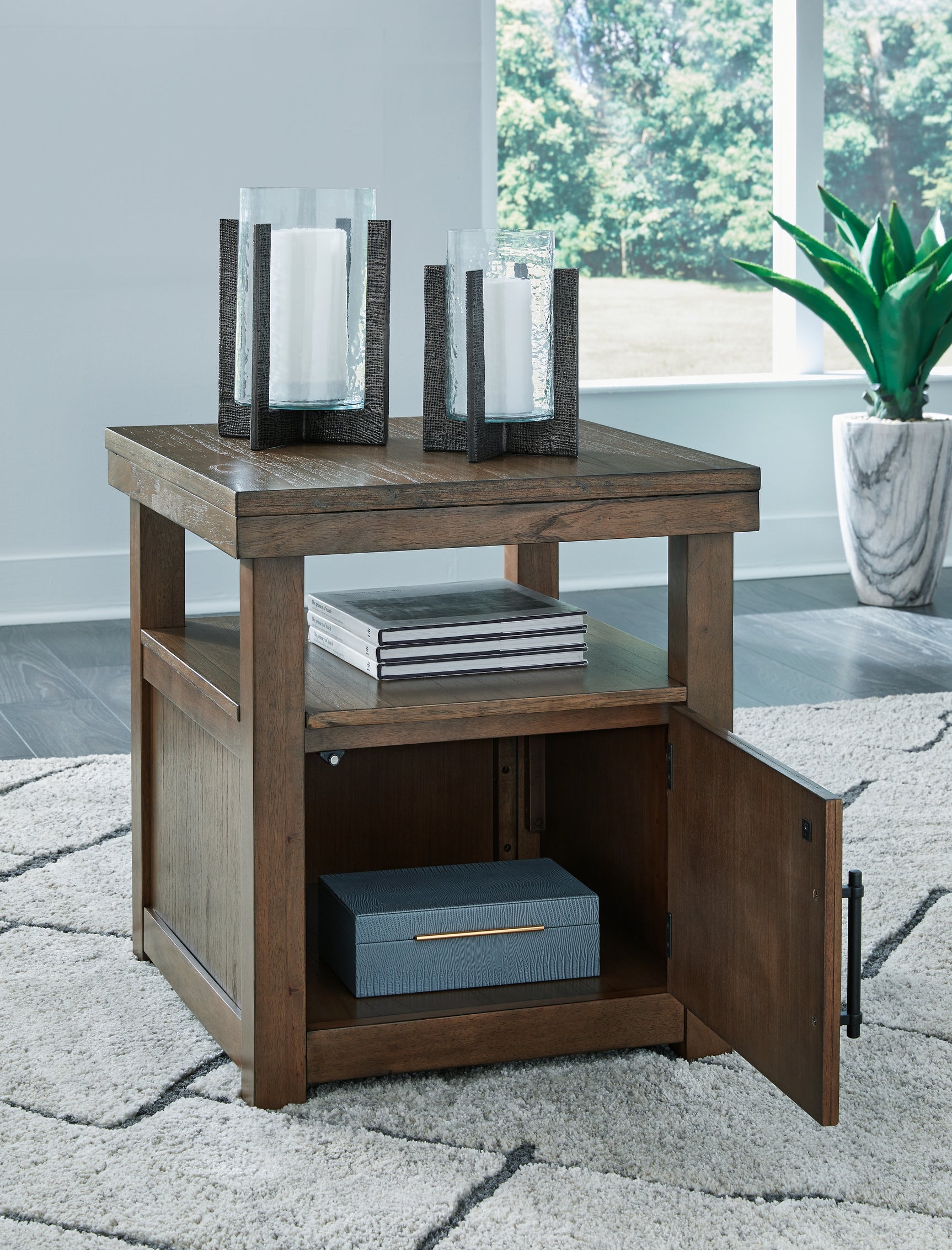 Boardernest End Table - Tampa Furniture Outlet