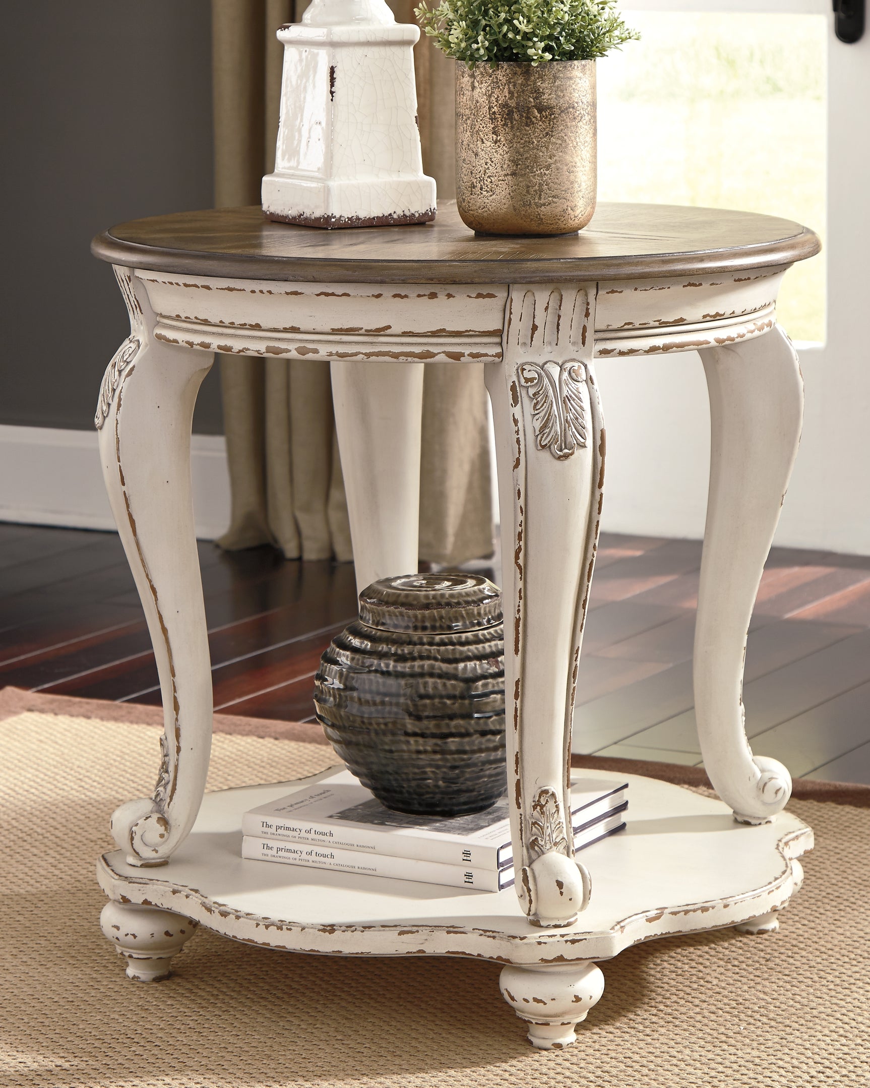 Realyn End Table - Tampa Furniture Outlet