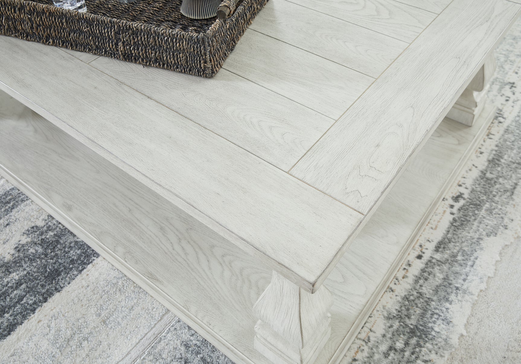 Arlendyne Coffee Table - Tampa Furniture Outlet