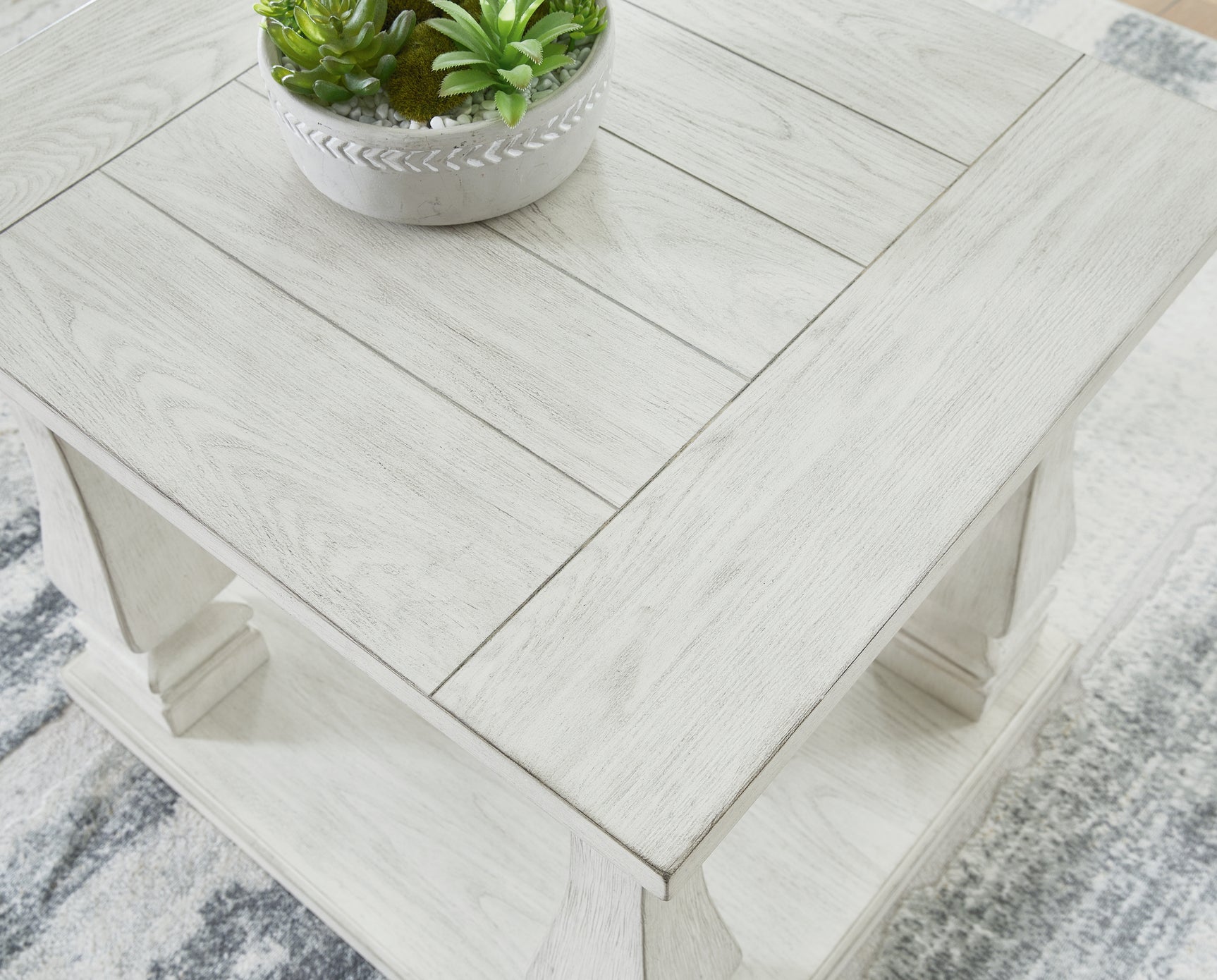 Arlendyne End Table - Tampa Furniture Outlet