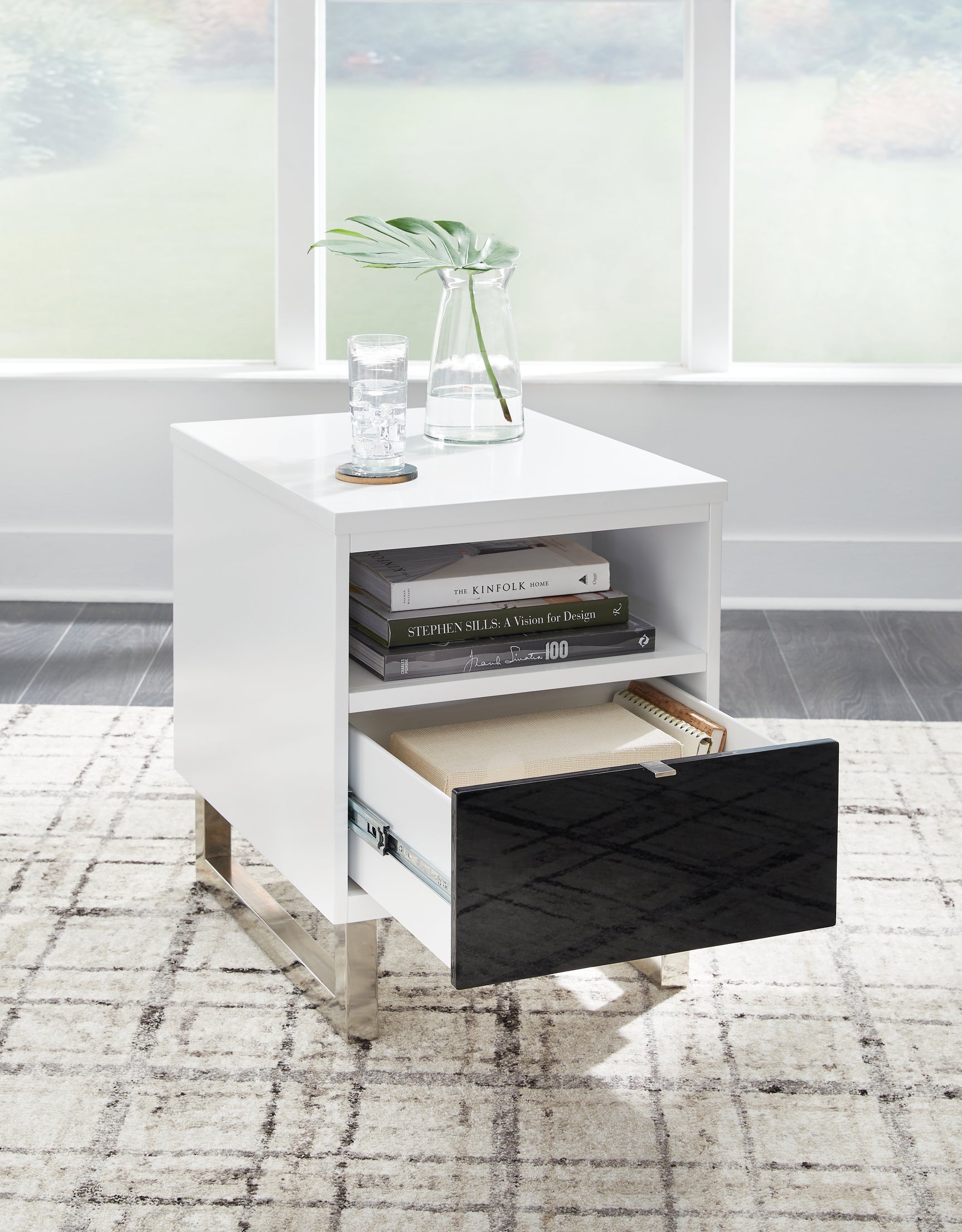 Gardoni Chairside End Table - Tampa Furniture Outlet