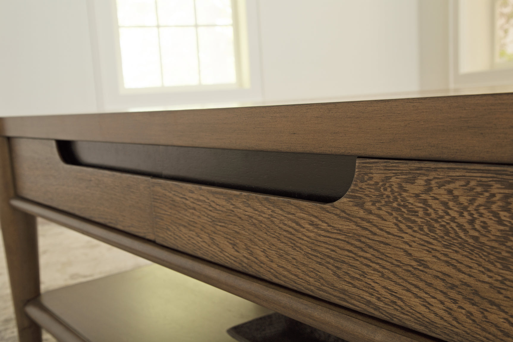 Roanhowe Coffee Table - Tampa Furniture Outlet