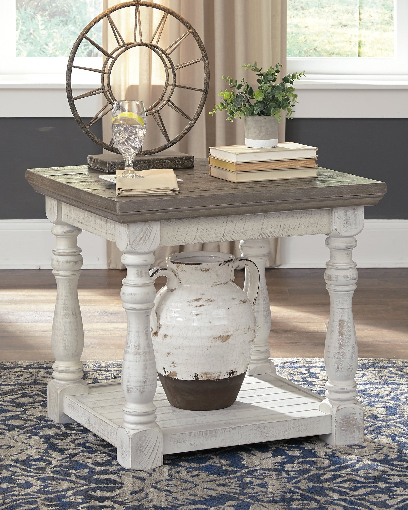Tampa Furniture Outlet - Ashley Furniture - Havalance End Table - Square End Table / White/Gray - T994-2