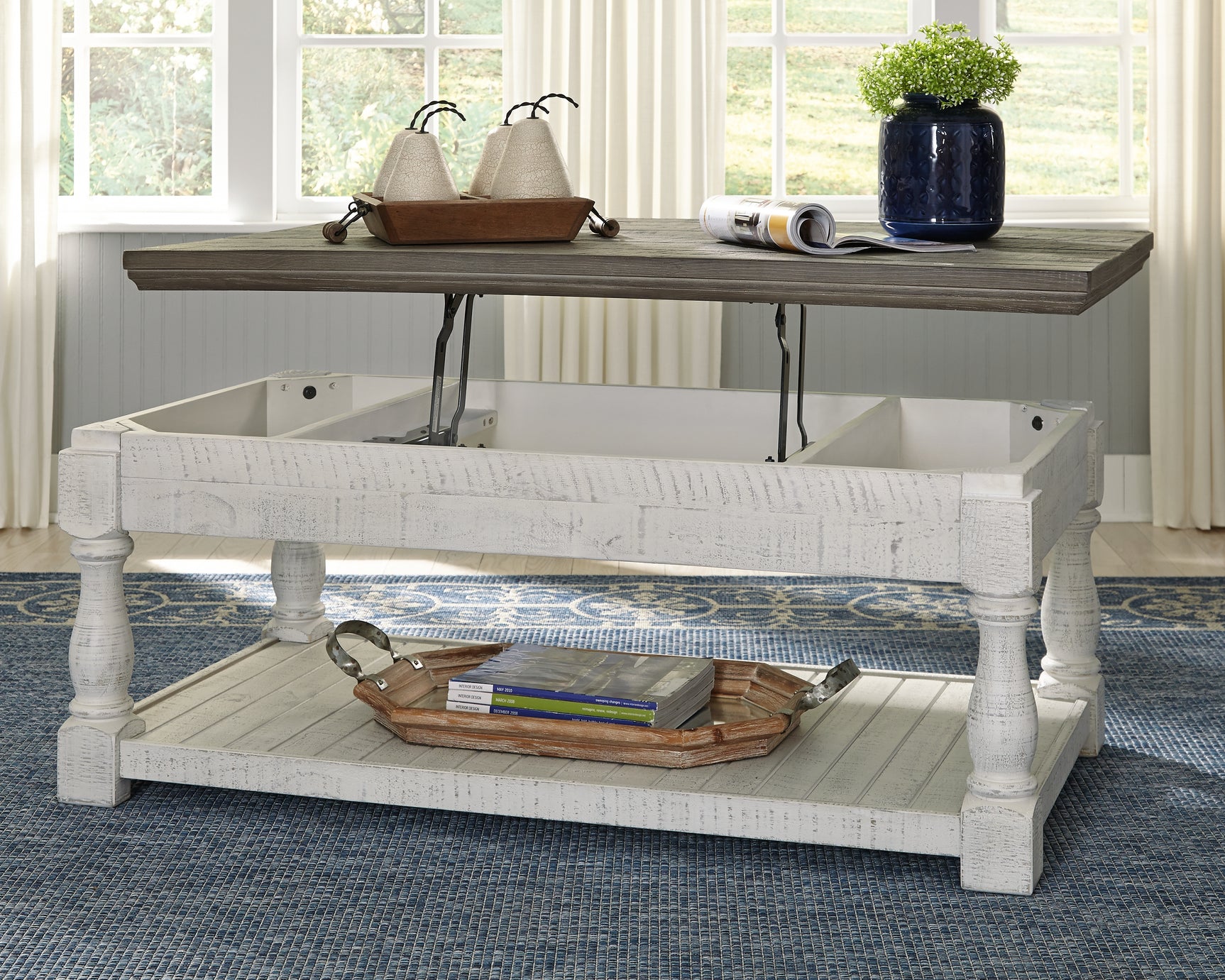 Havalance Lift-Top Coffee Table - Tampa Furniture Outlet