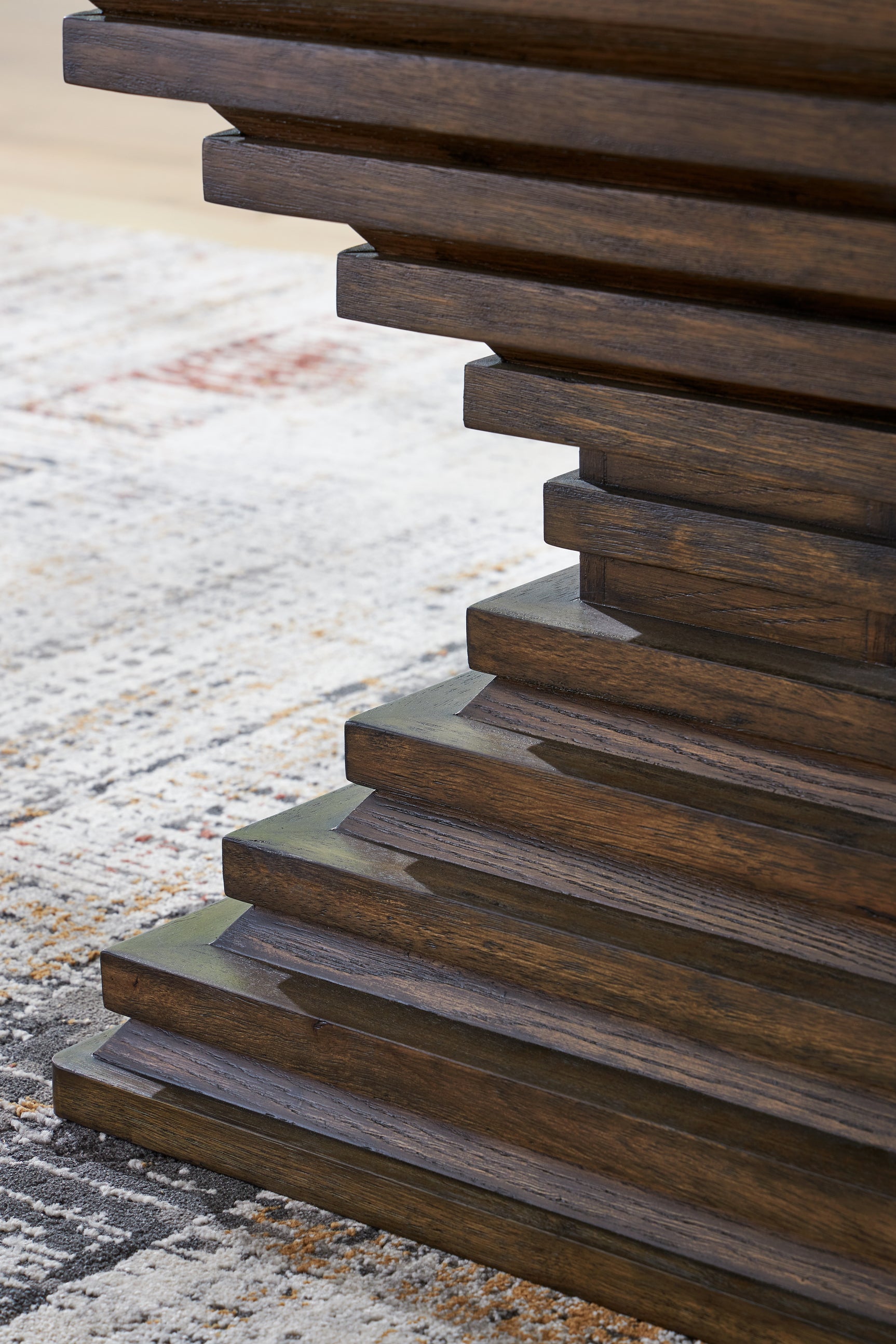 Hannodream End Table - Tampa Furniture Outlet