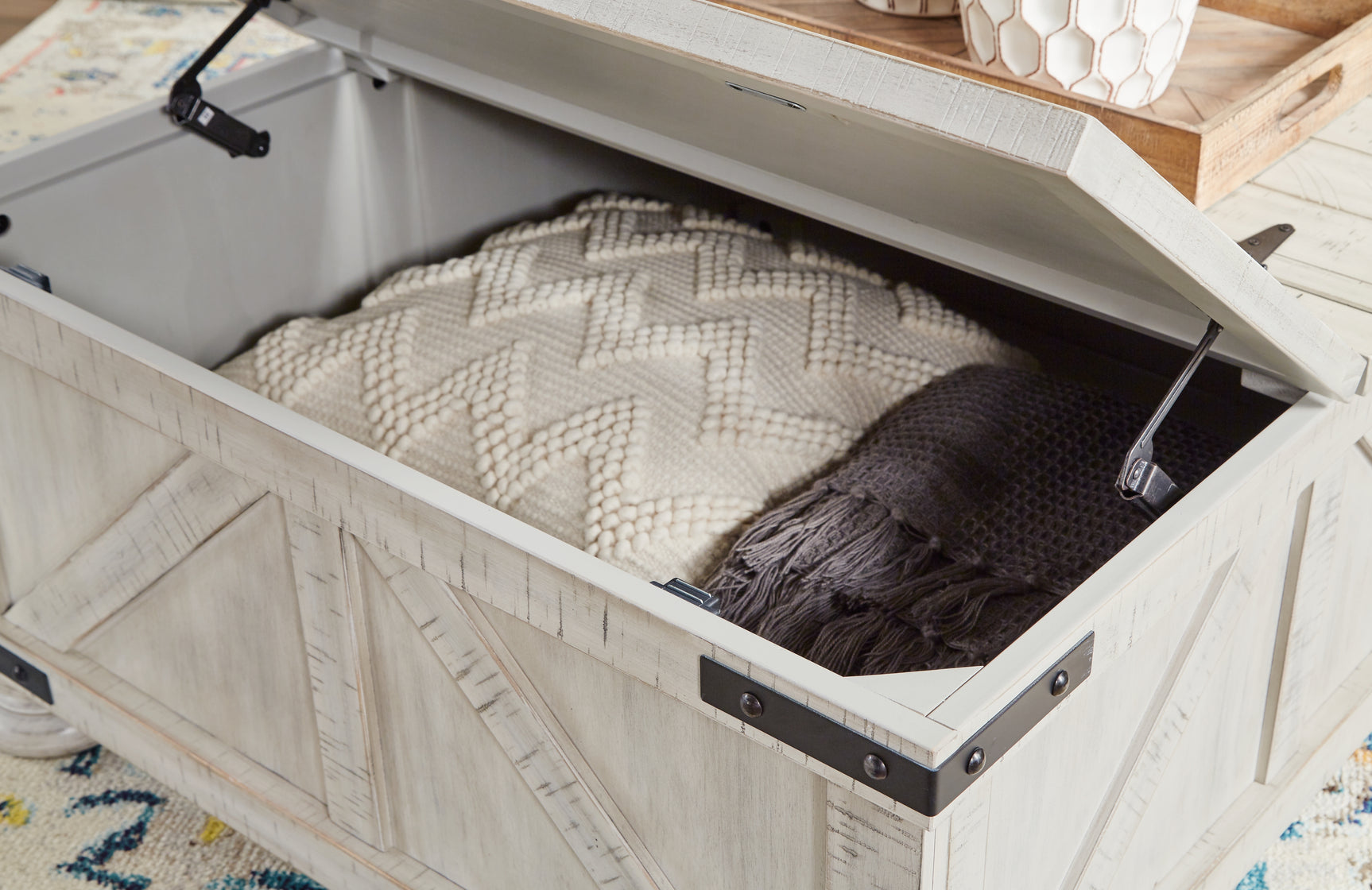 Carynhurst Coffee Table - Tampa Furniture Outlet