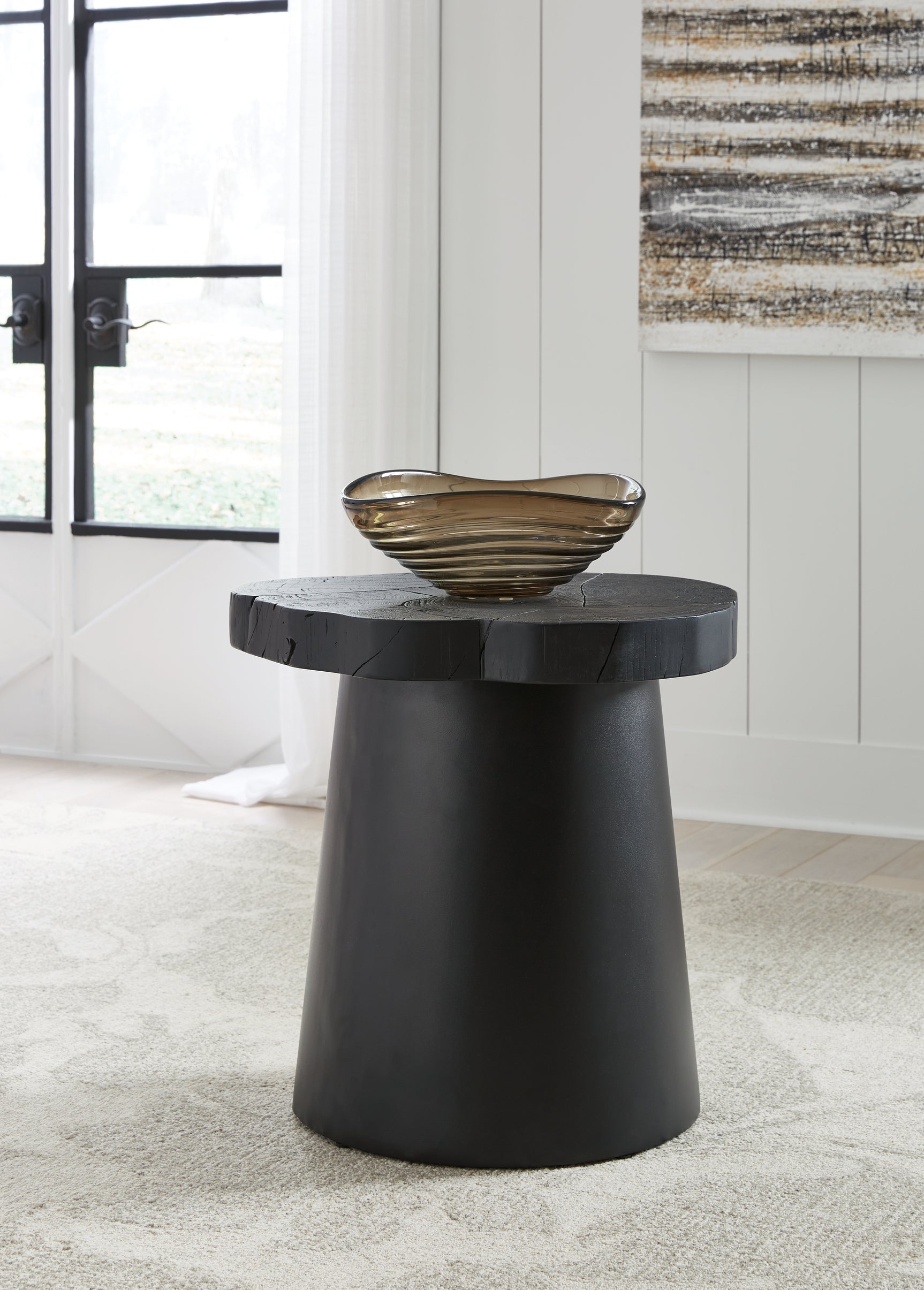Tampa Furniture Outlet - Ashley Furniture - Wimbell End Table - Round End Table / Black - T970-6