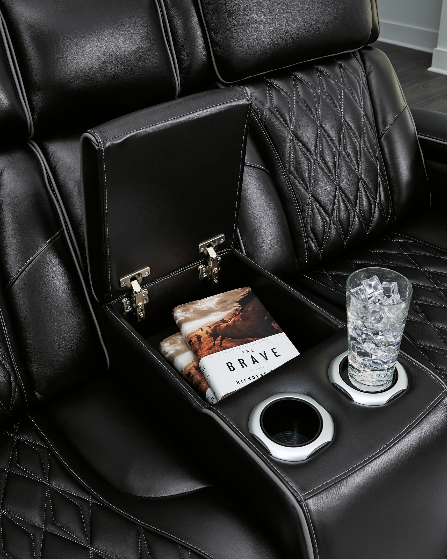 Boyington Living Room - Tampa Furniture Outlet