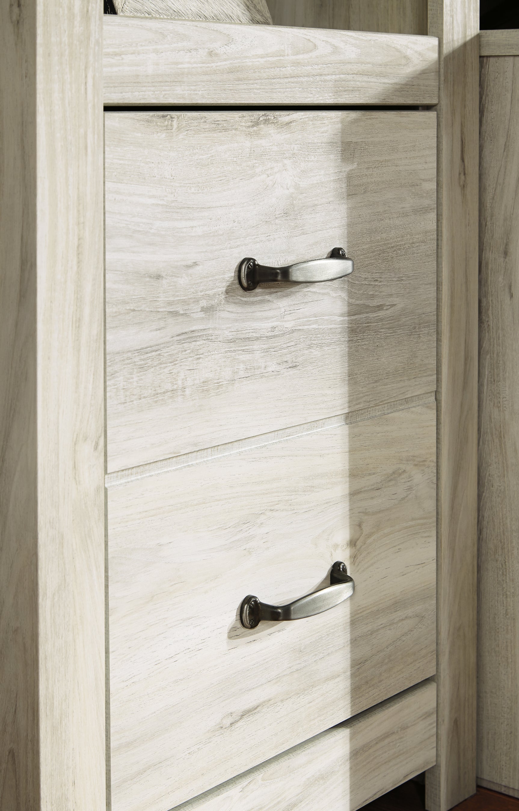 Bellaby Entertainment Center - Tampa Furniture Outlet