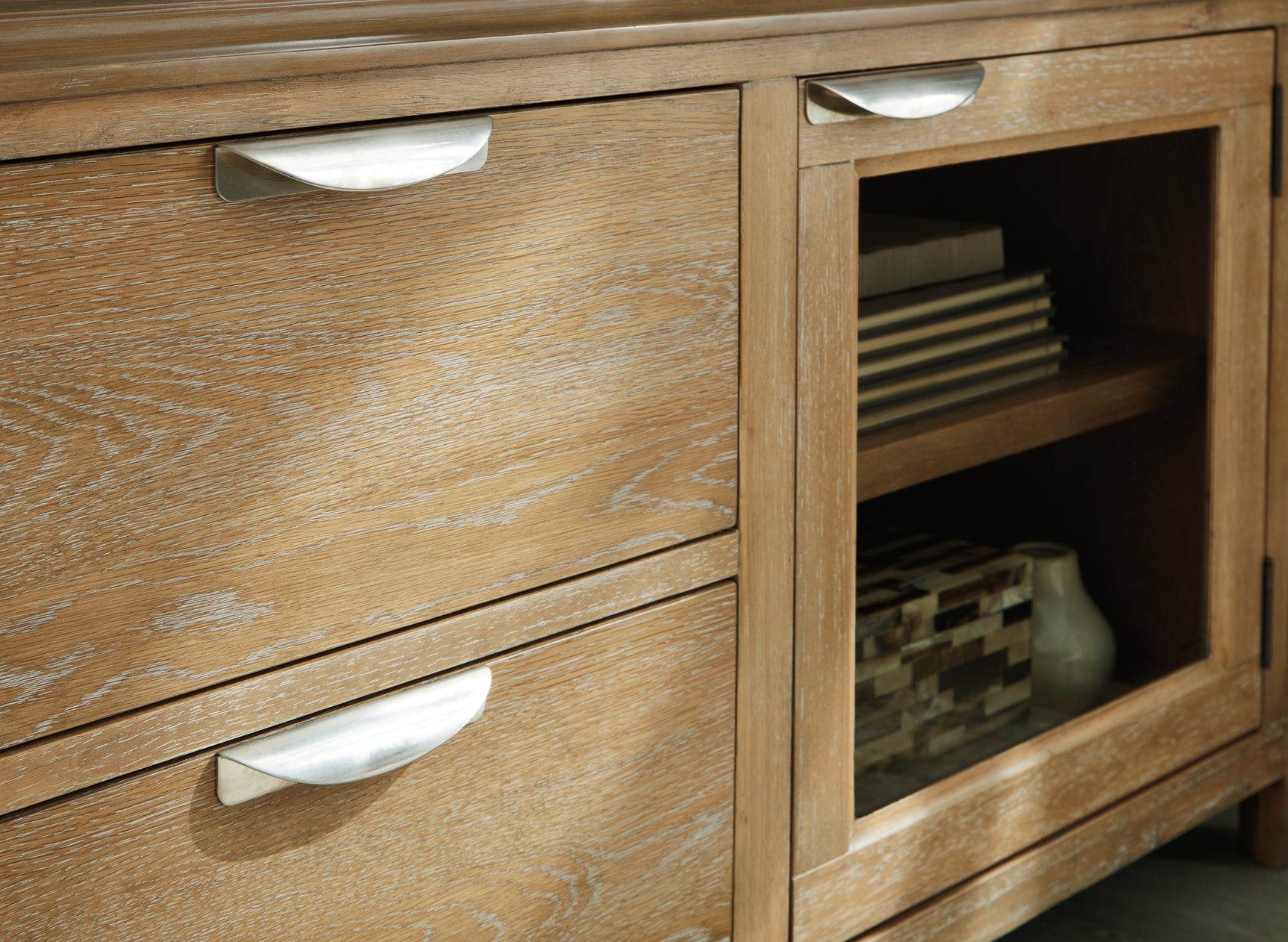 Rencott 80" TV Stand - Tampa Furniture Outlet