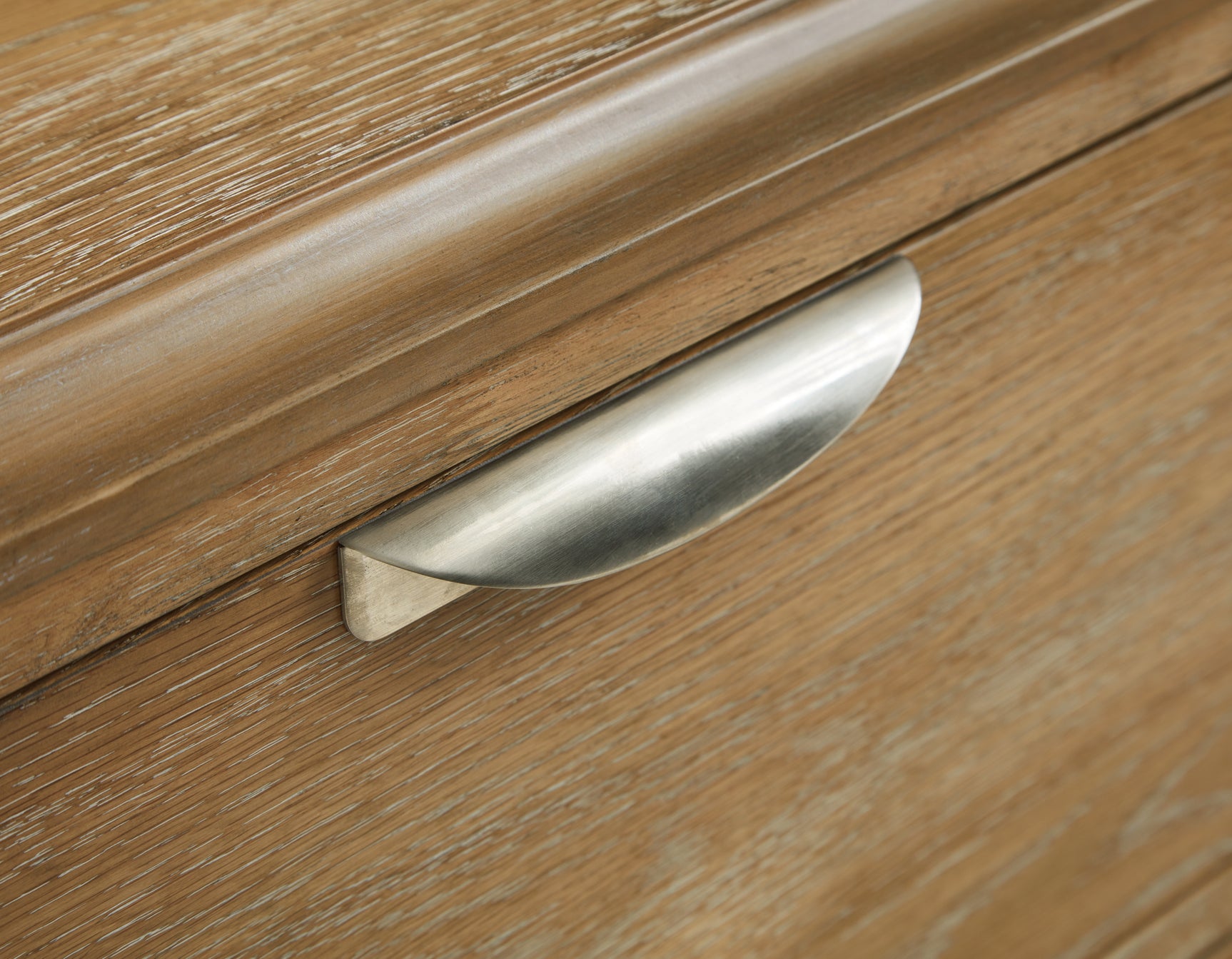 Rencott 80" TV Stand - Tampa Furniture Outlet