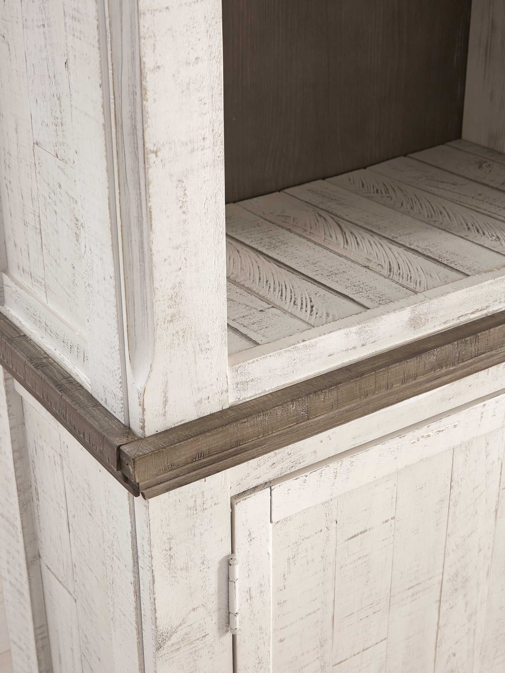 Havalance Entertainment Center - Tampa Furniture Outlet