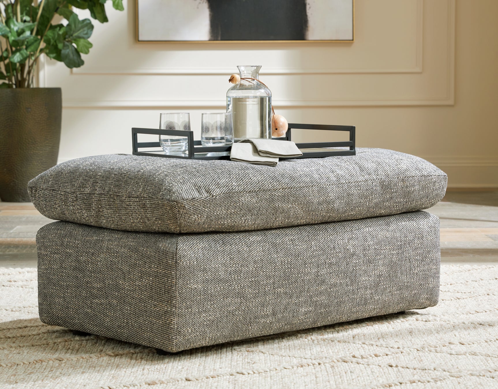 Dramatic Living Room - Tampa Furniture Outlet