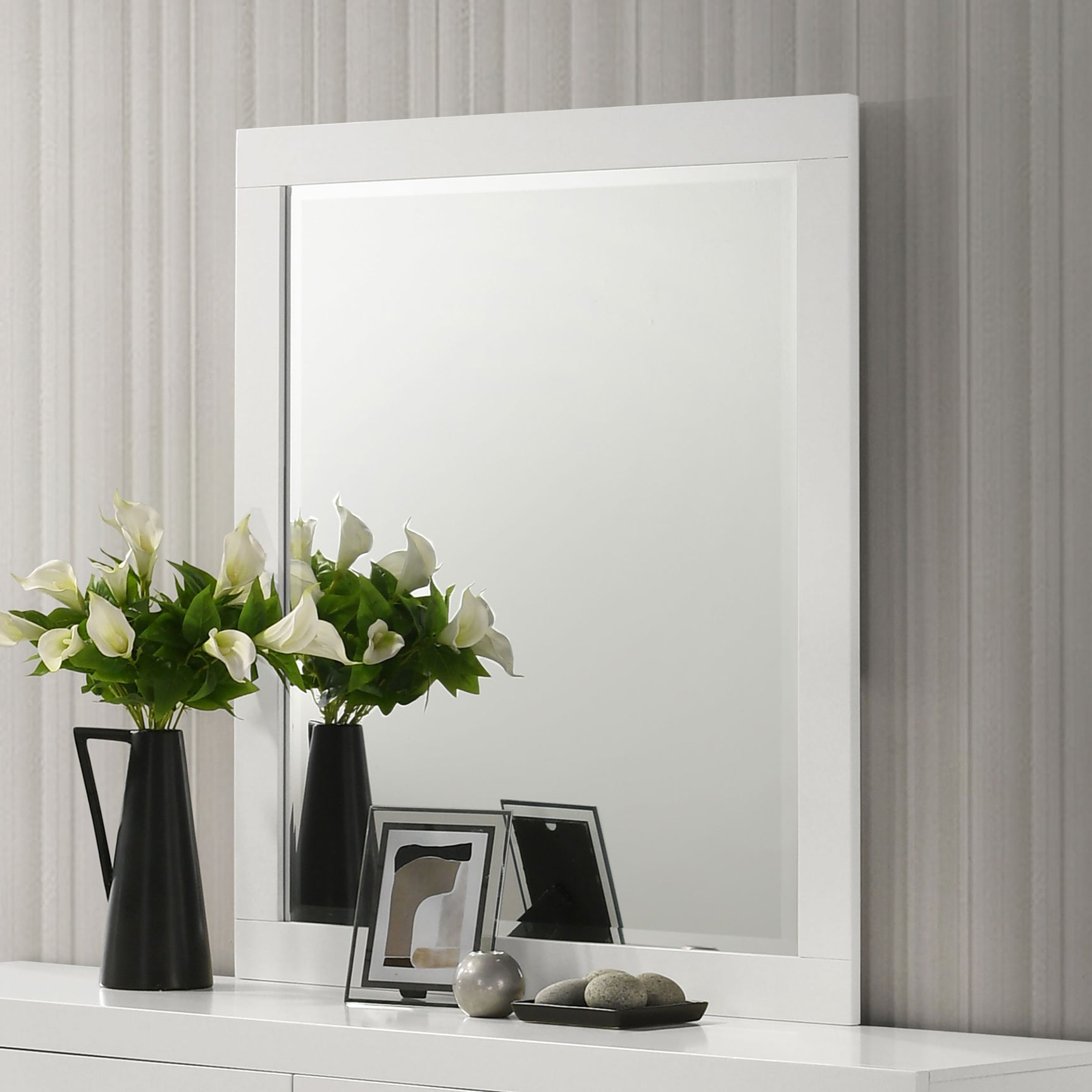 Jessica Dresser Mirror Snow White - Tampa Furniture Outlet