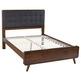 Robyn 5-piece Queen Bedroom Set Dark Walnut - Tampa Furniture Outlet