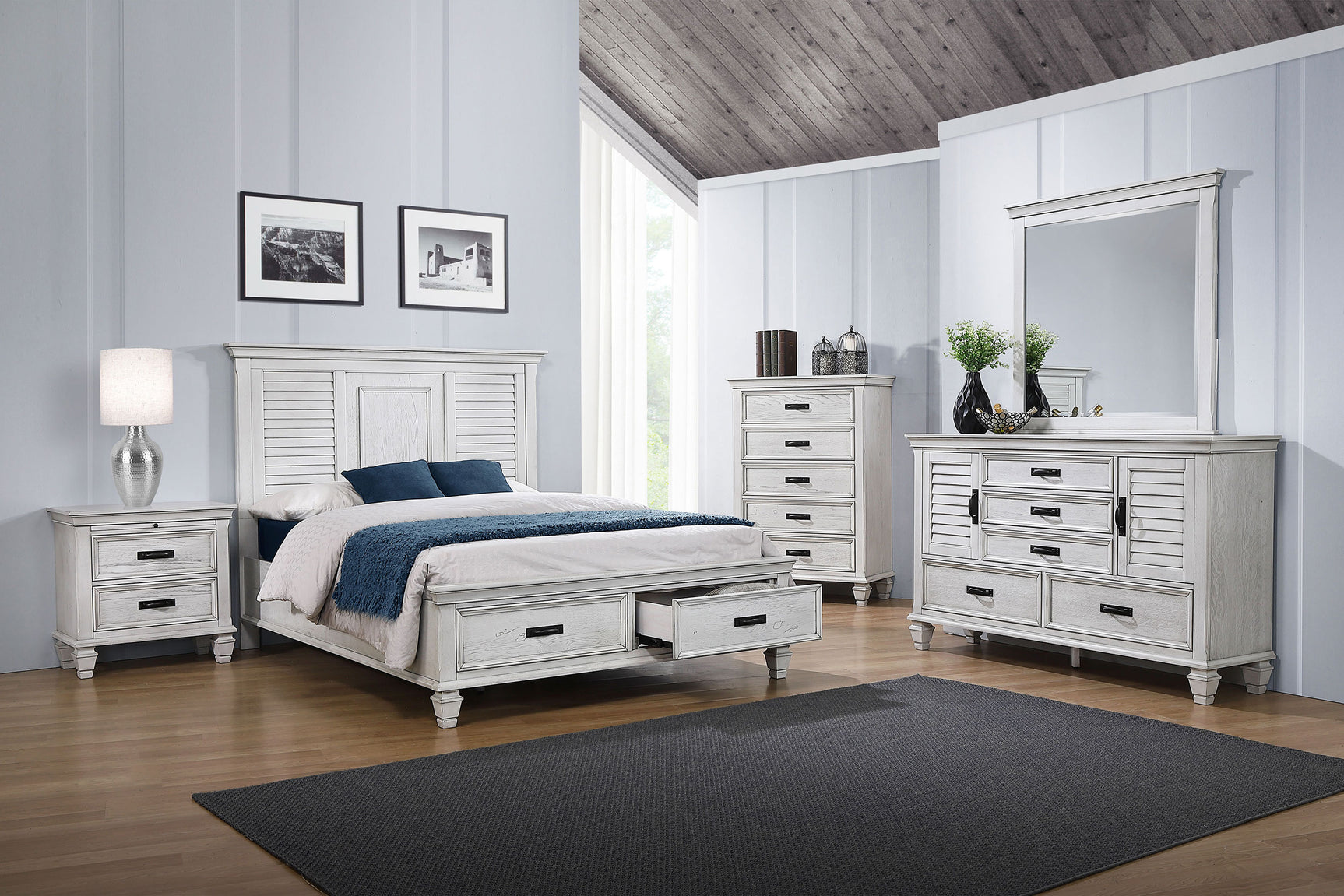 Franco 5-drawer Bedroom Chest Distressed White - Tampa Furniture Outlet