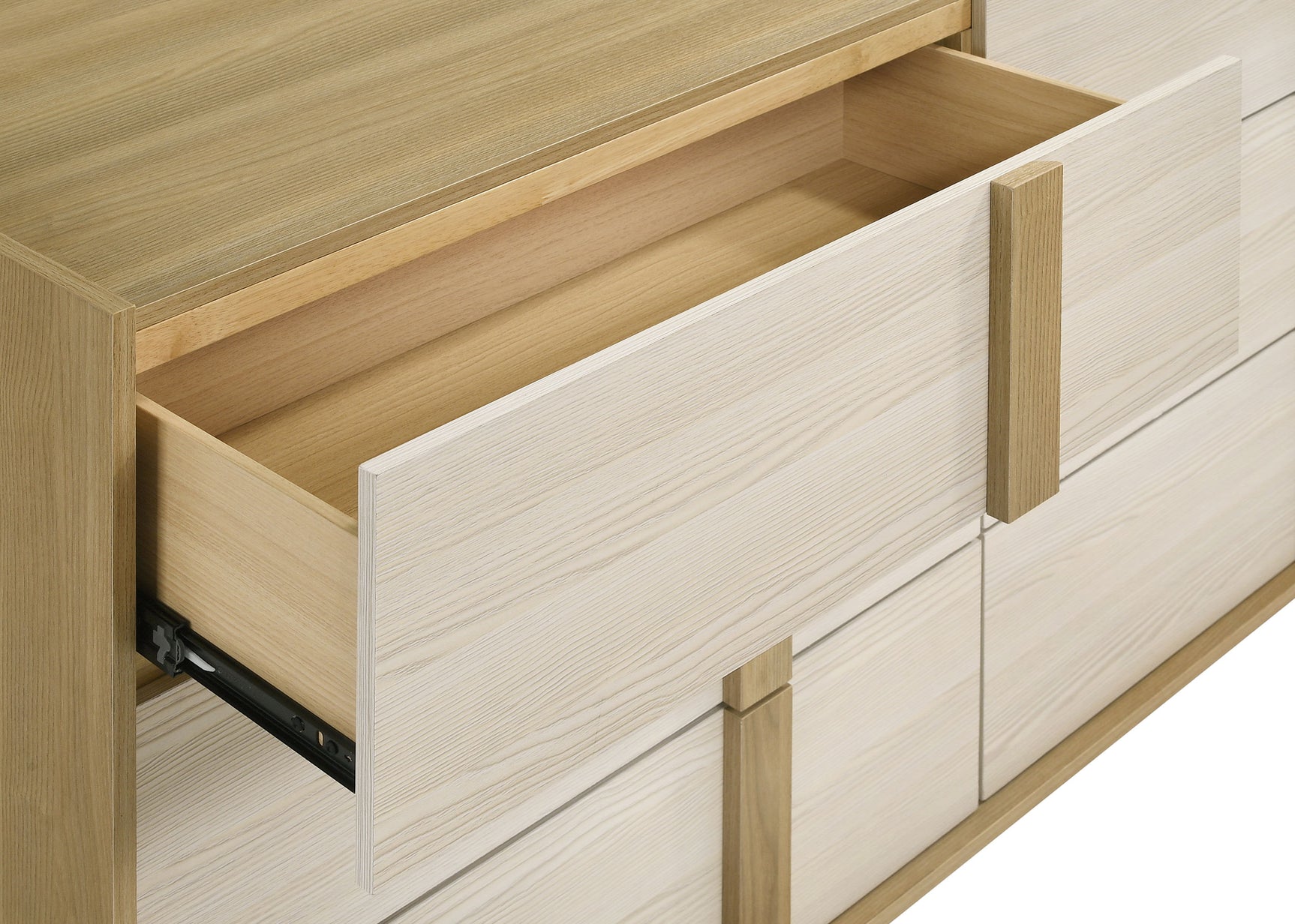 Hyland 4-piece Eastern King Bedroom Set Natural - Tampa Furniture Outlet