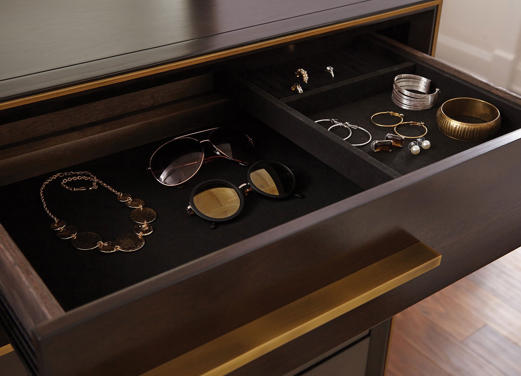 Durango 8-drawer Dresser with Mirror Smoked Peppercorn - Tampa Furniture Outlet