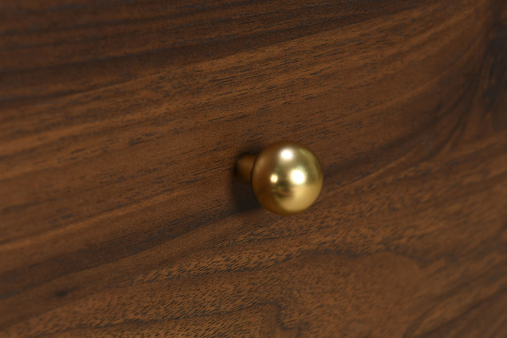 Welsley 4-drawer Chest of Drawers Walnut - Tampa Furniture Outlet