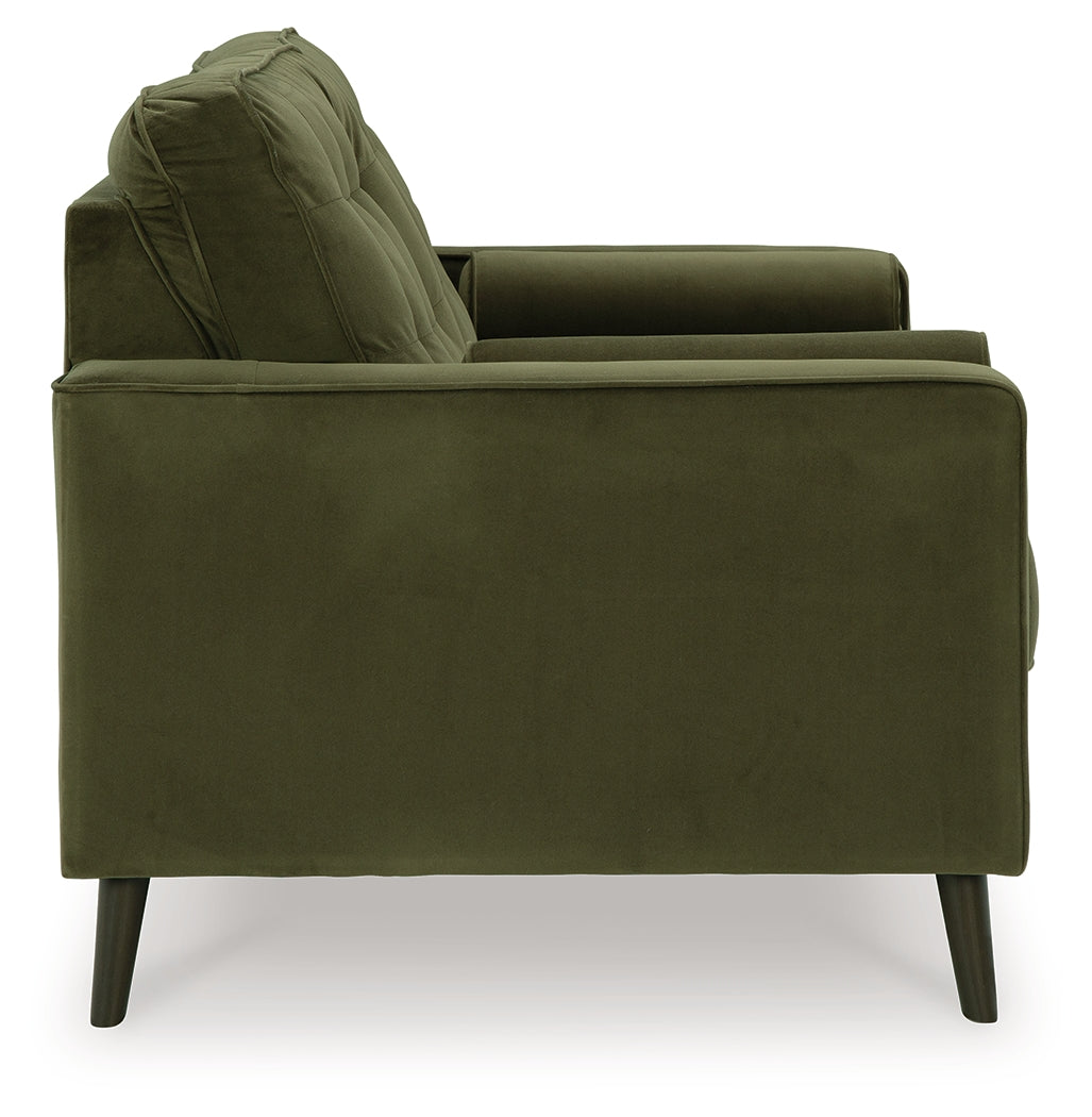 Reveon Lakes Living Room - Tampa Furniture Outlet