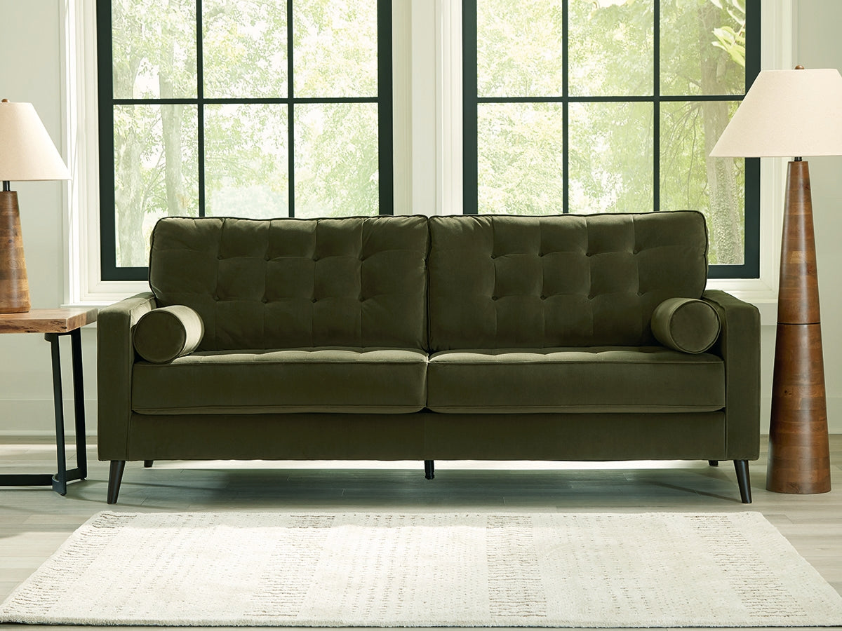 Reveon Lakes Living Room - Tampa Furniture Outlet