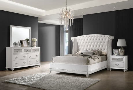 Tampa Furniture Outlet - Coaster - Barzini 4-piece Eastern King Bedroom Set White - 300843KE-S4