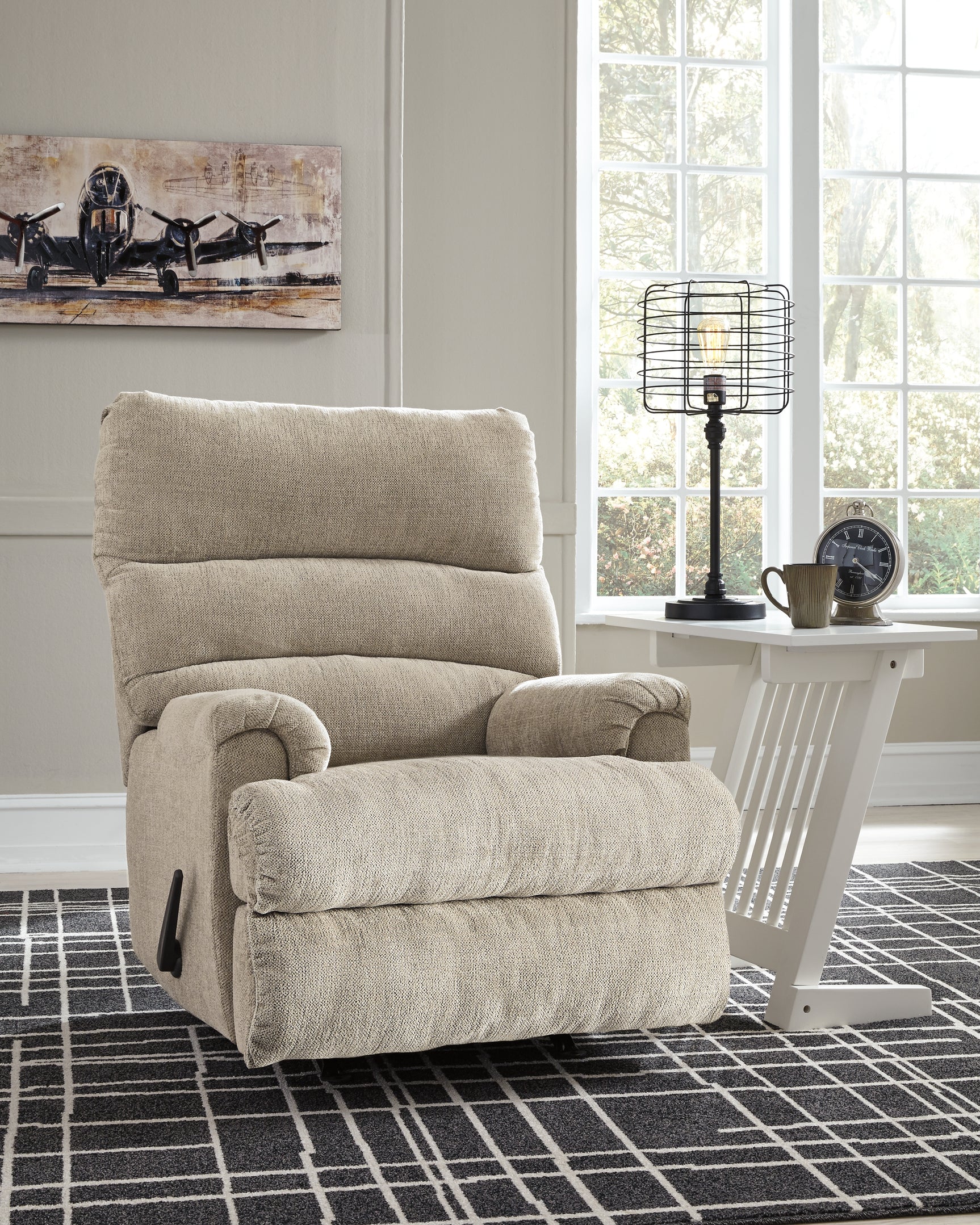 Man Fort Living Room - Tampa Furniture Outlet