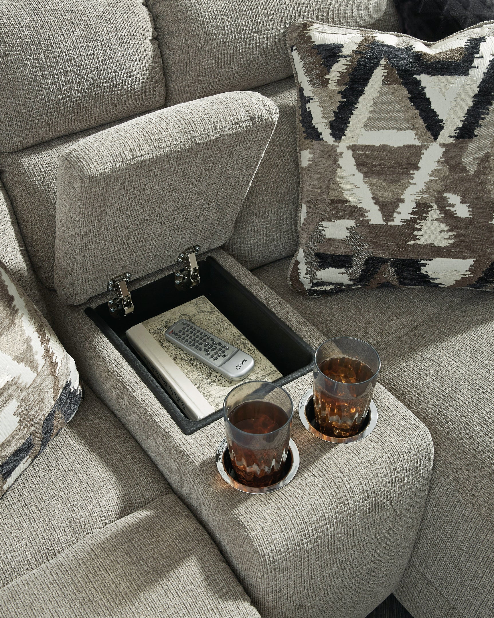 Colleyville Sectionals - Tampa Furniture Outlet