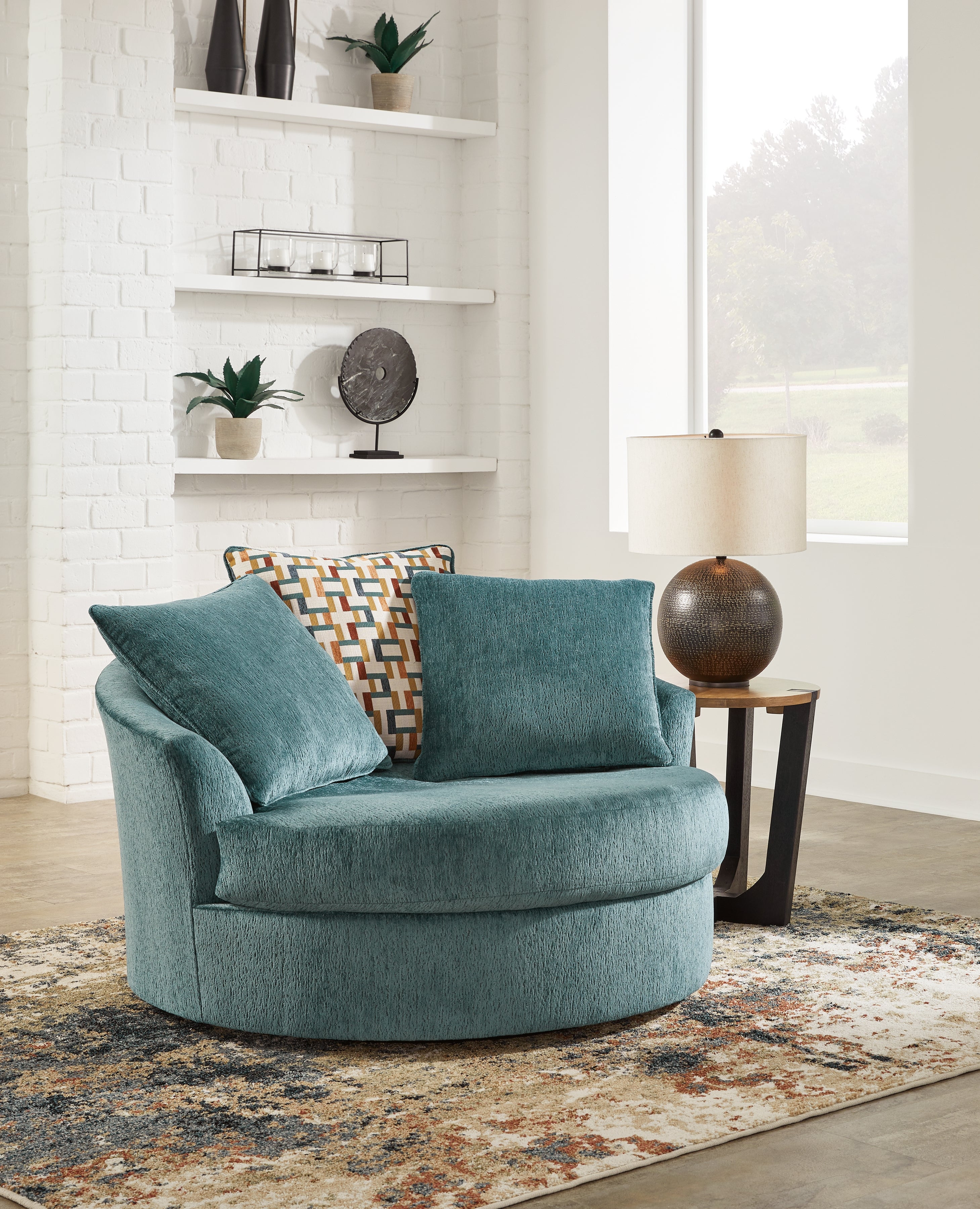 thomas albrecht ラビットファー　豹柄　アンゴラ　インテリア Tampa Furniture Outlet - Ashley Furniture - Laylabrook Living Room