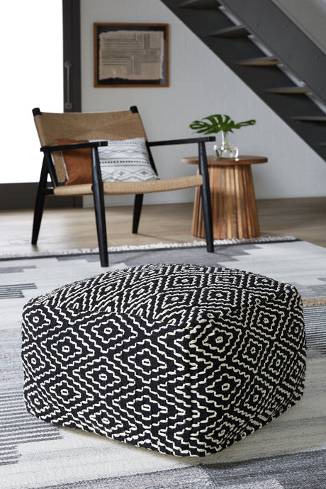 Tampa Furniture Outlet - Ashley Furniture - Jasett Pouf - Pouf / Black/Ivory - A1001058