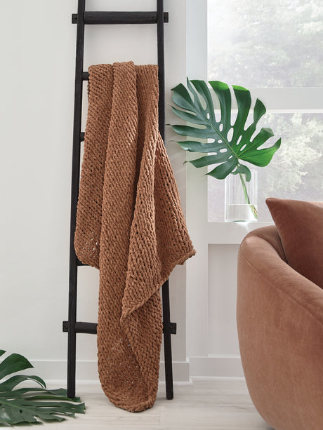 Tampa Furniture Outlet - Ashley Furniture - Chaddon Throw (Set of 3) - Throw (3/CS) - A1001179