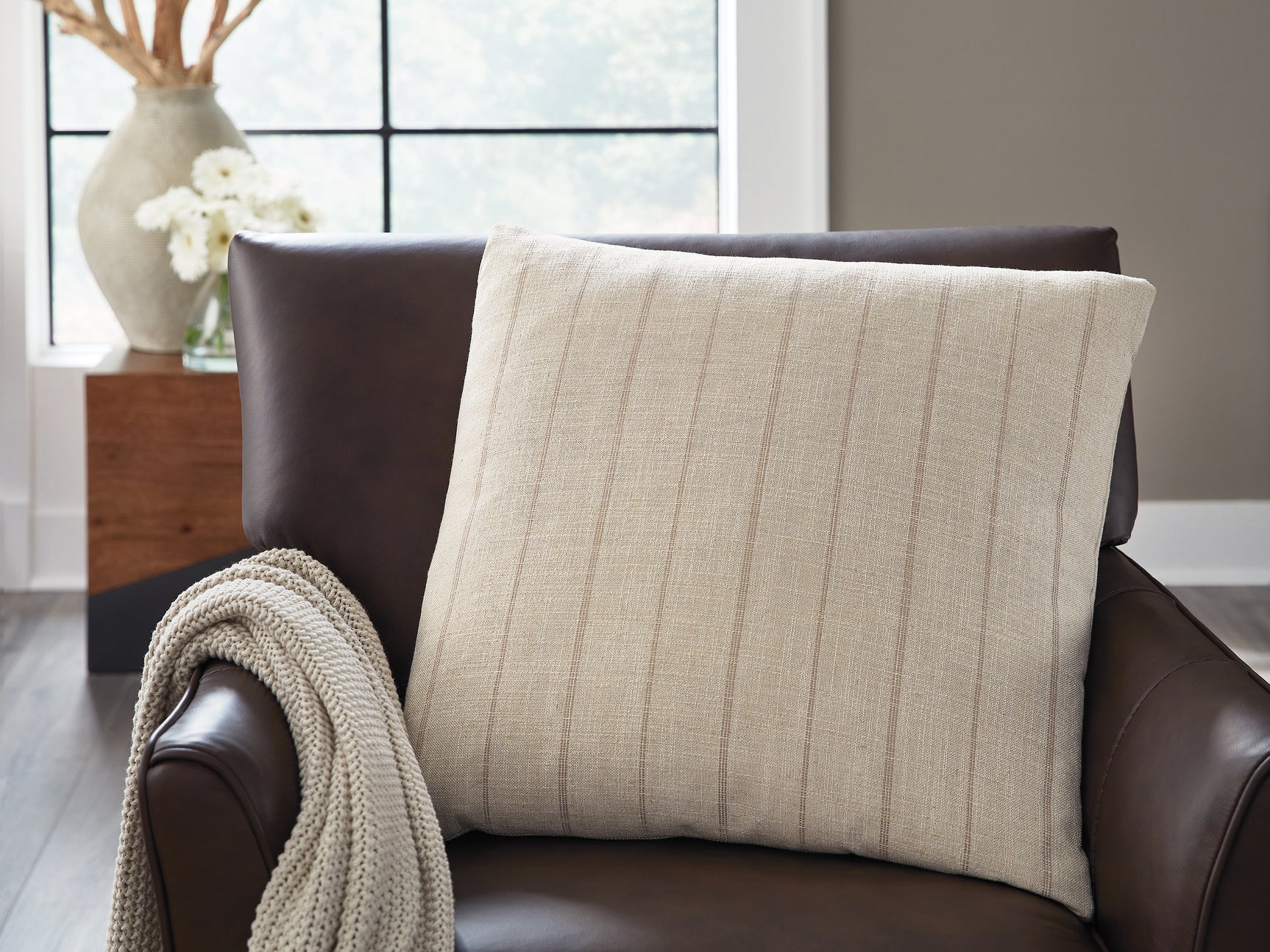 Tampa Furniture Outlet - Ashley Furniture - Valwick Pillows - Pillow (4/CS) - A1001180