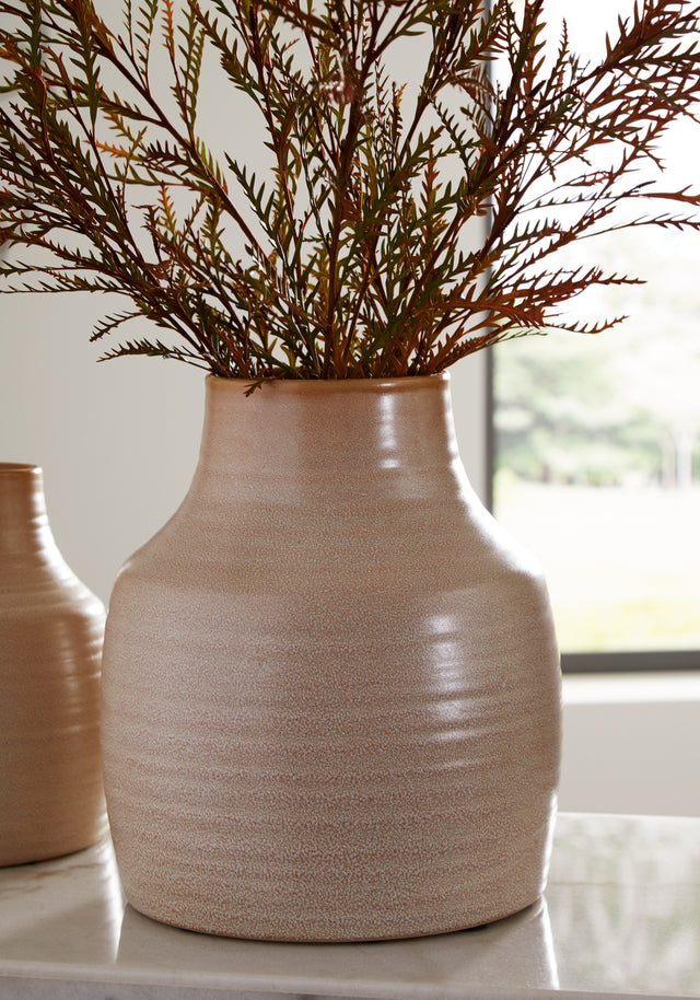Tampa Furniture Outlet - Ashley Furniture - Millcott Vase - Vase (2/CS) / Tan - A2000582