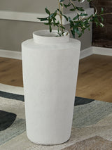 Tampa Furniture Outlet - Ashley Furniture - Flurinworth Vase - Vase / Cream - A2000768