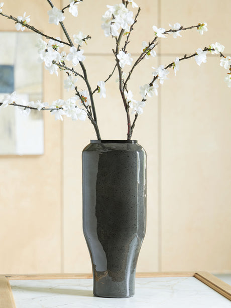 Kierlain Vase - Tampa Furniture Outlet
