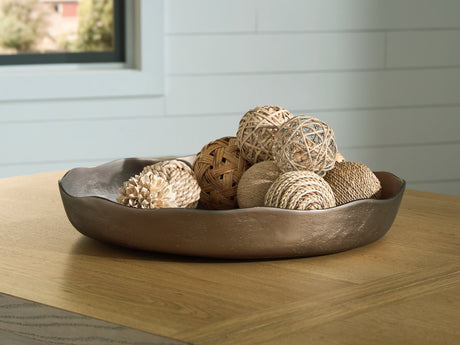 Wallmen Tray - Tampa Furniture Outlet