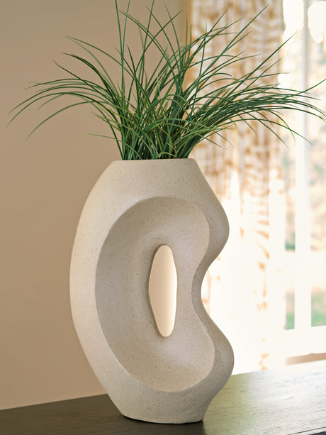 Odion Vase - Tampa Furniture Outlet