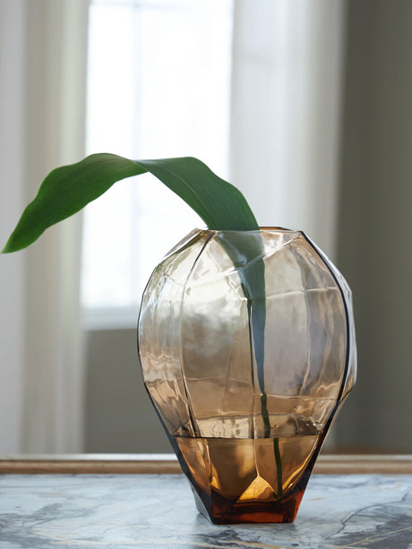 Tampa Furniture Outlet - Ashley Furniture - Ewart Vase - Vase / Light Brown - A2000866