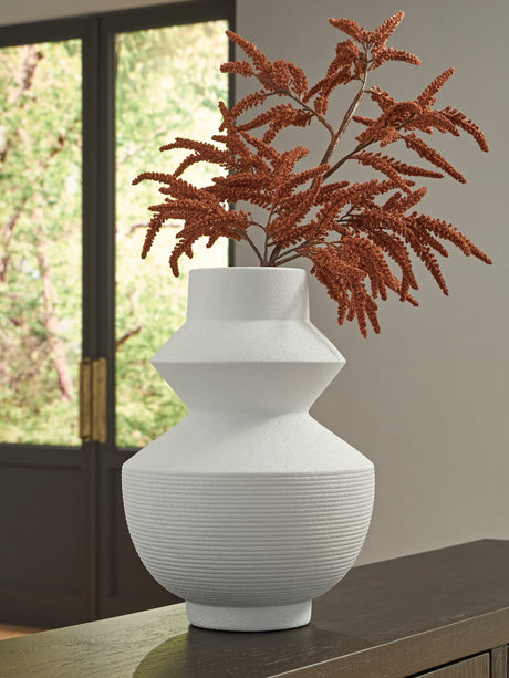Naveen Vase - Tampa Furniture Outlet
