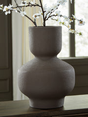 Tampa Furniture Outlet - Ashley Furniture - Dalsen Vase - Vase / Brown - A2000873