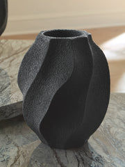 Tampa Furniture Outlet - Ashley Furniture - Judworth Vase - Vase / Black - A2000875