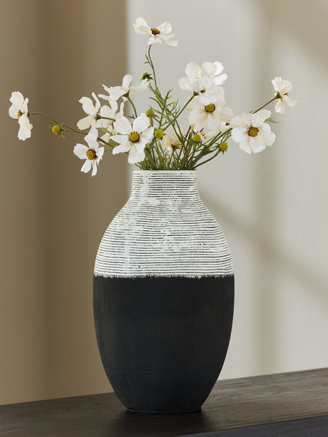 Girtha Vase - Tampa Furniture Outlet